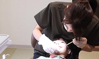 小児歯科の診療風景